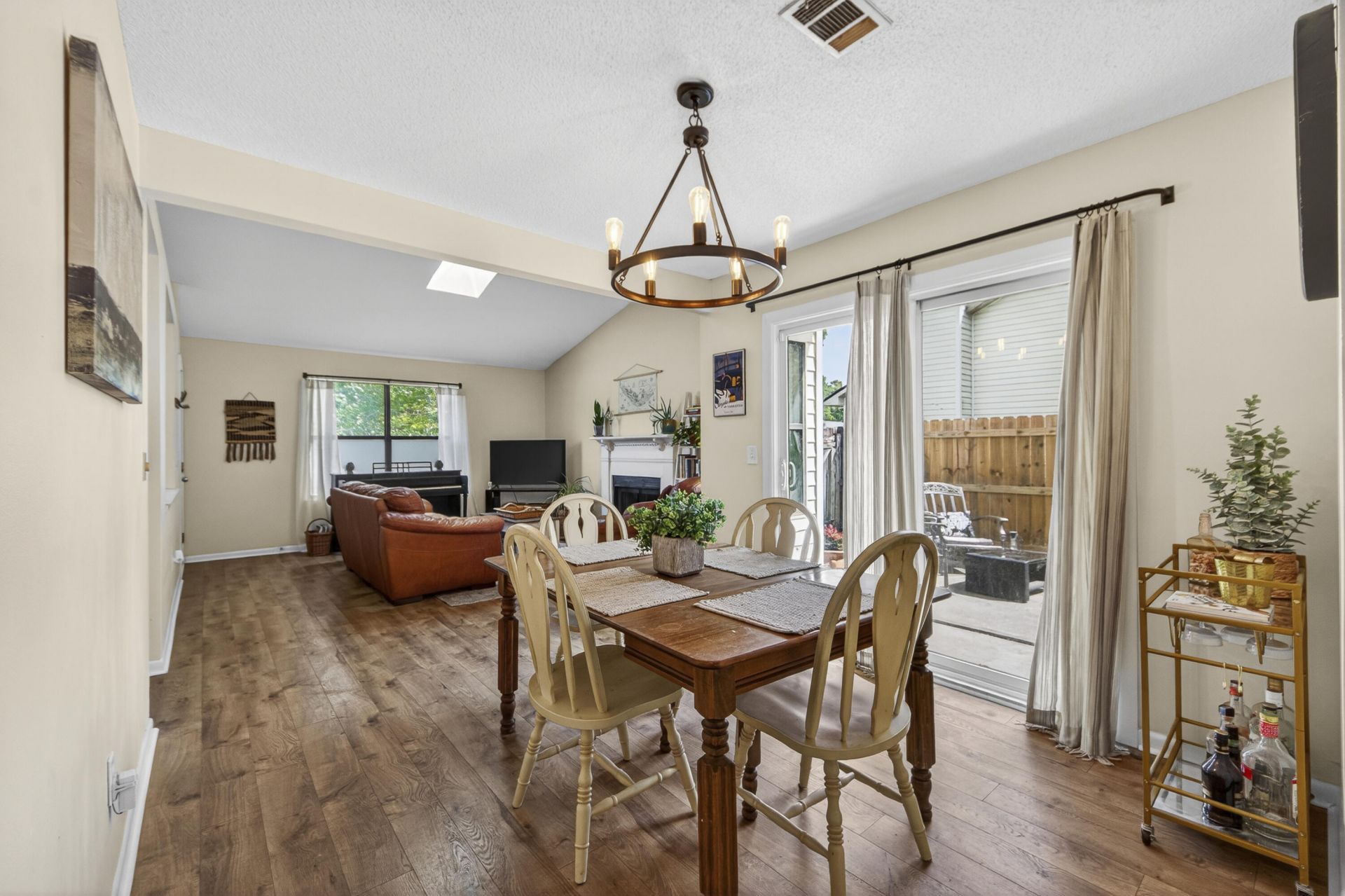 8313 Whitehaven Drive Photo 18