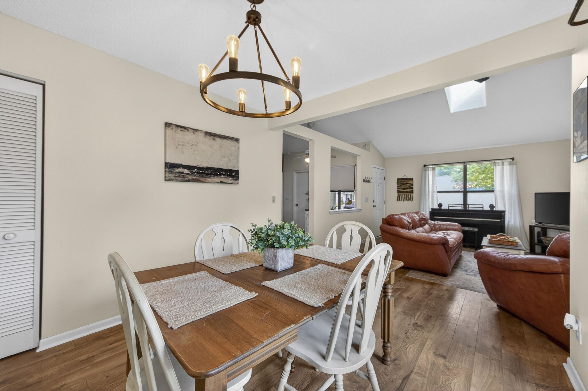 8313 Whitehaven Drive Photo 19