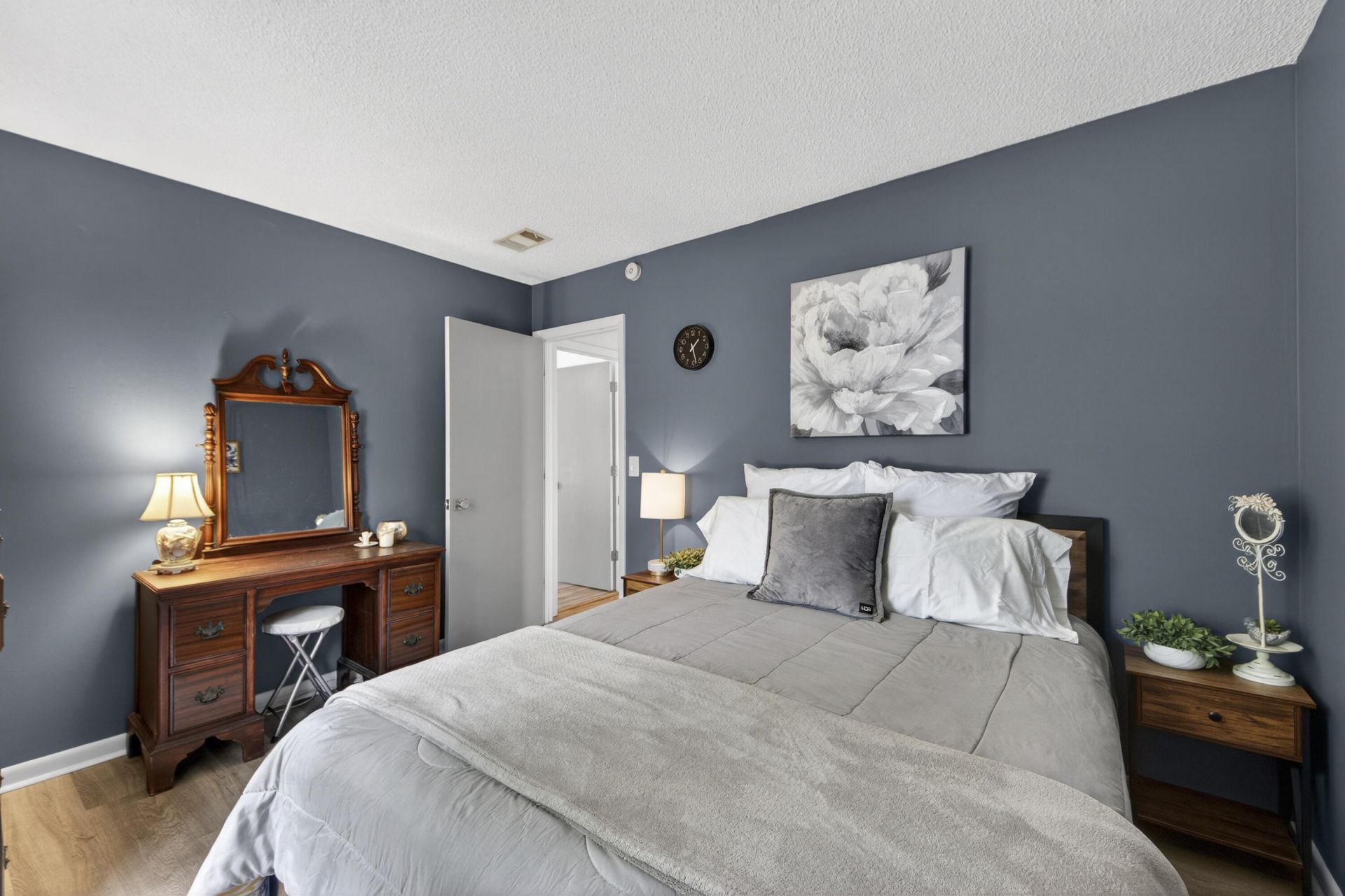 8313 Whitehaven Drive Photo 29