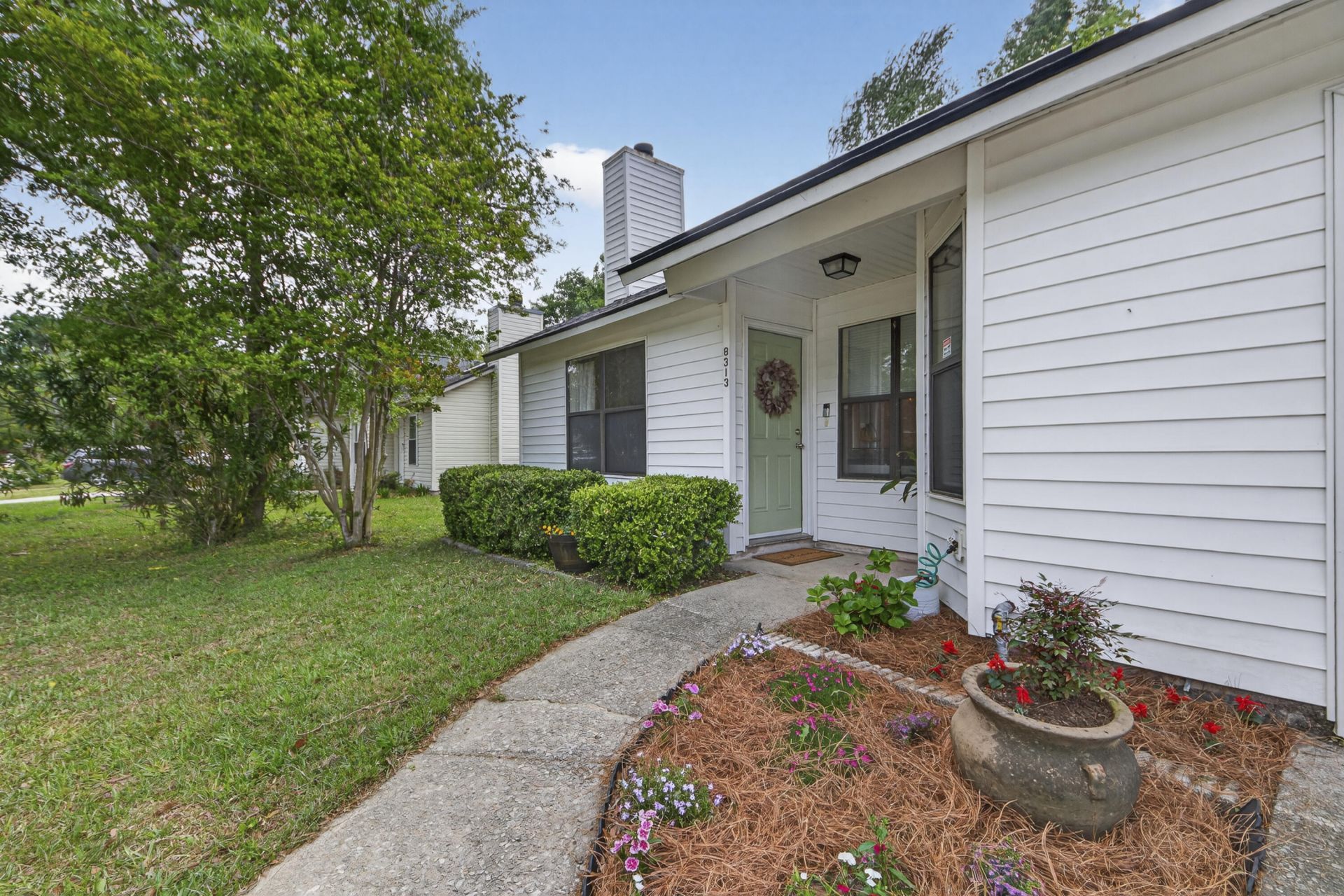 8313 Whitehaven Drive Photo 4