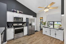 8313 Whitehaven Drive photo 4