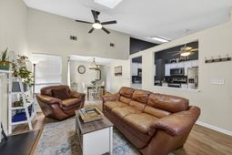 8313 Whitehaven Drive photo 4