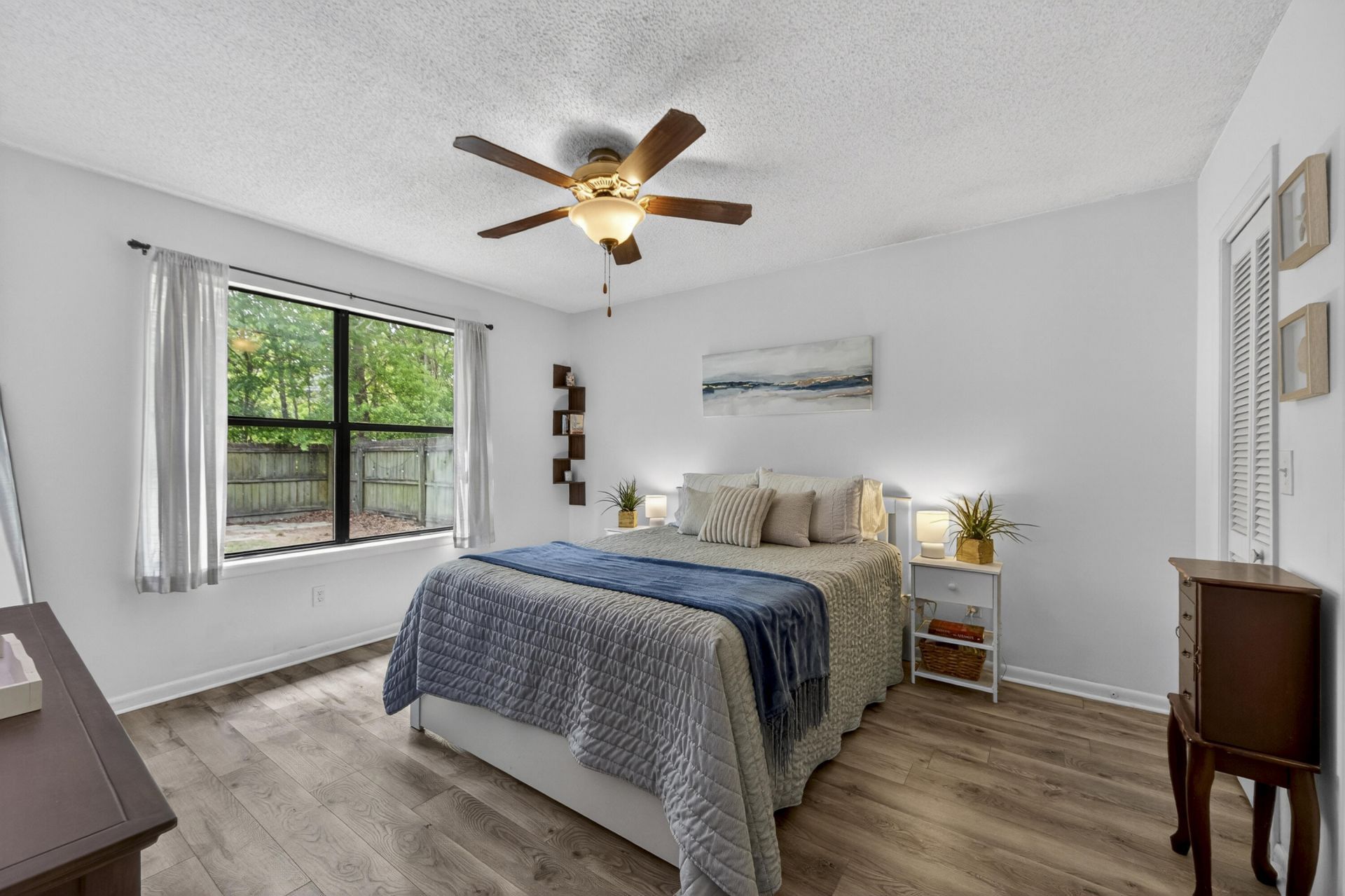 8313 Whitehaven Drive Photo 6