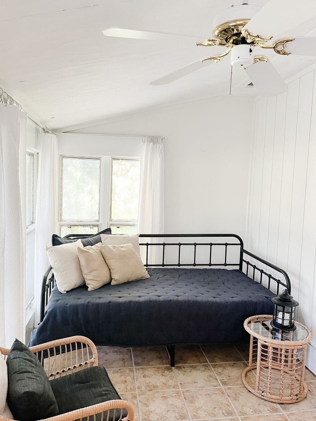 301 Club Circle Photo 17