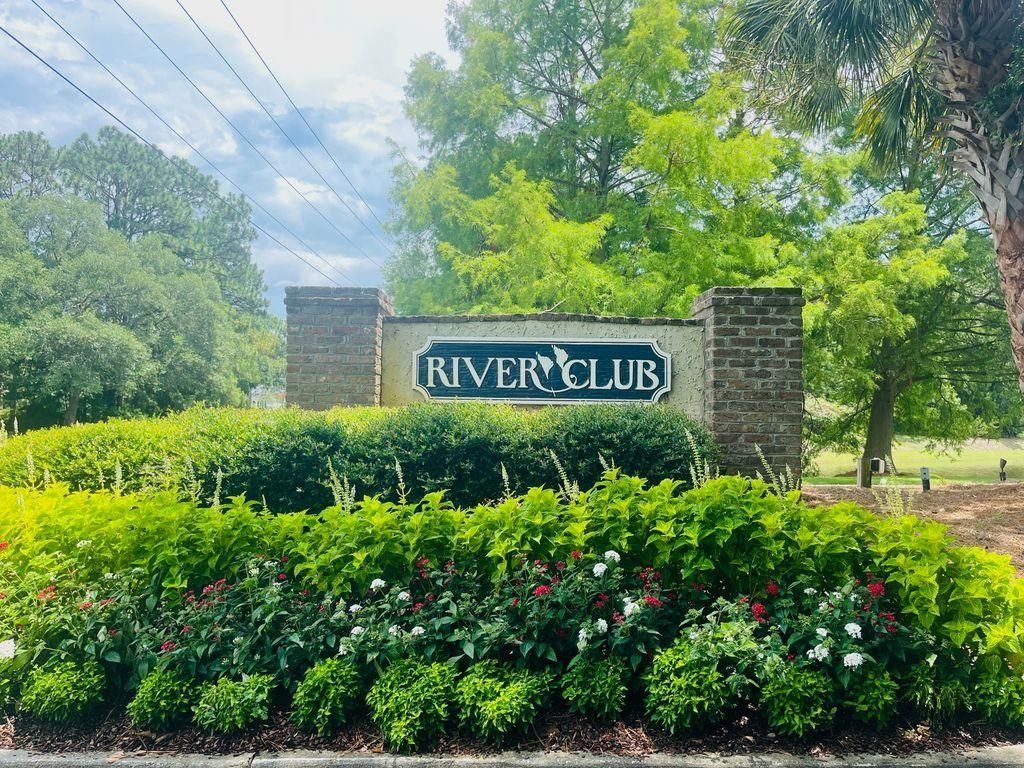 301 Club Circle Photo 23