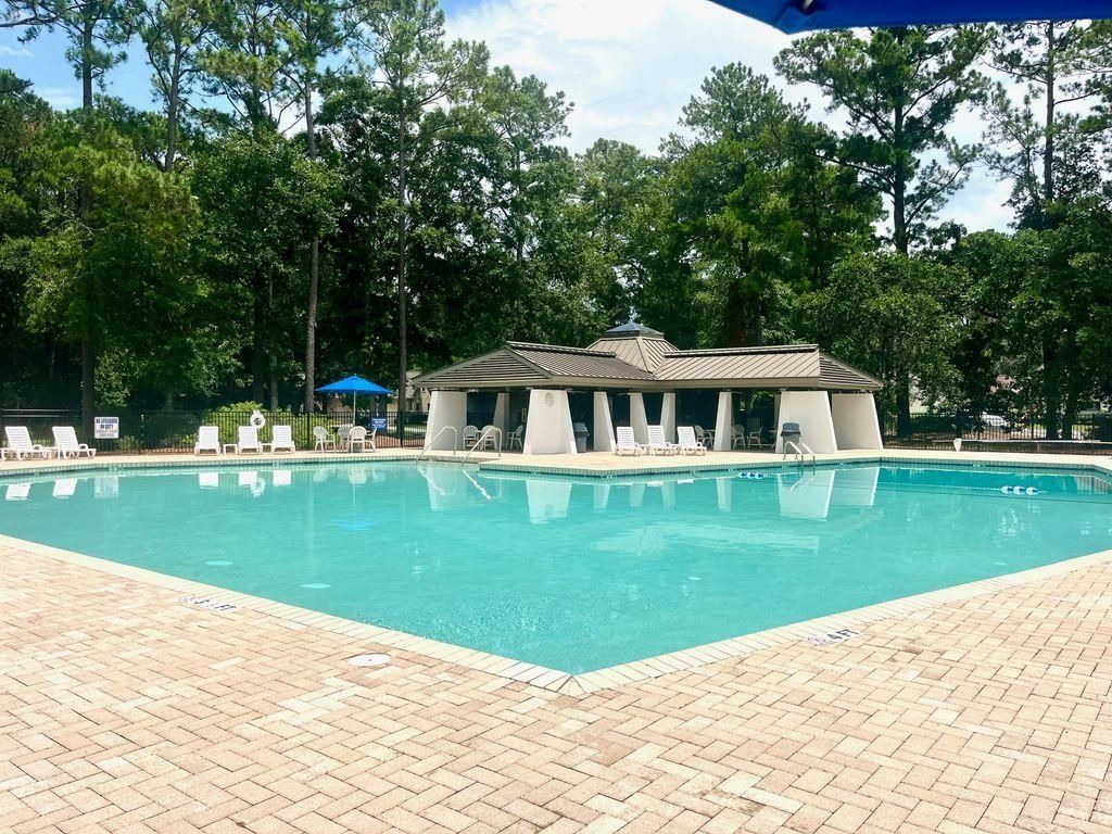 301 Club Circle Photo 26