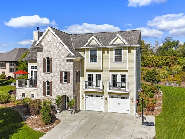 S67W17672 Copper Oaks Ct, Muskego, WI 53150