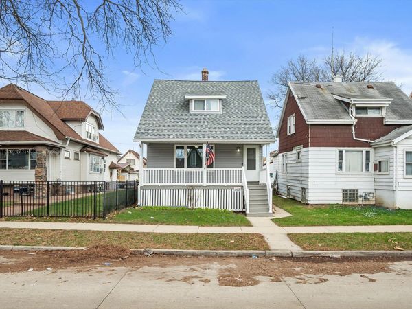 2058 S 36th St, Milwaukee, WI 53215