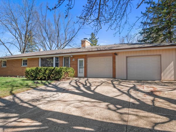 W151N7824 Hilltop Dr, Menomonee Falls, WI 53051
