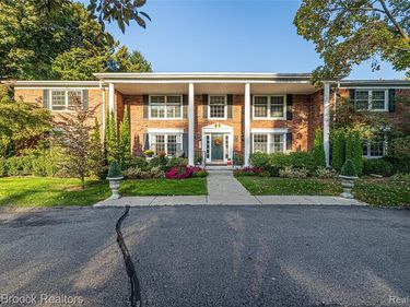 229 Barden Road, Bloomfield Hills, MI 48304