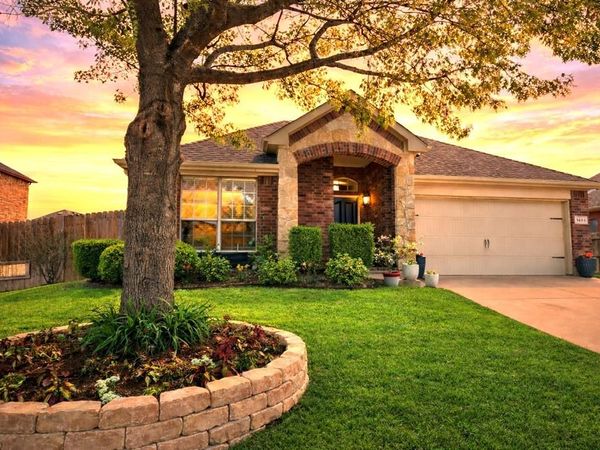 1458 Park Crest Drive, Crowley, TX 76036