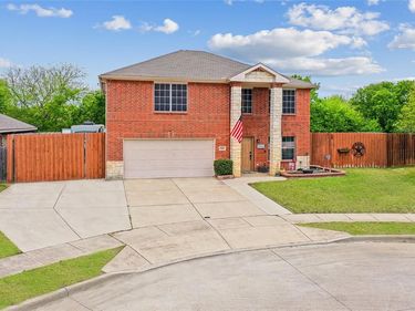 9041 Graywolf Ridge Trail, Fort Worth, TX 76244