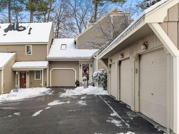 113 Brickett Hill Circle, Unit 113, Haverhill, MA 01830