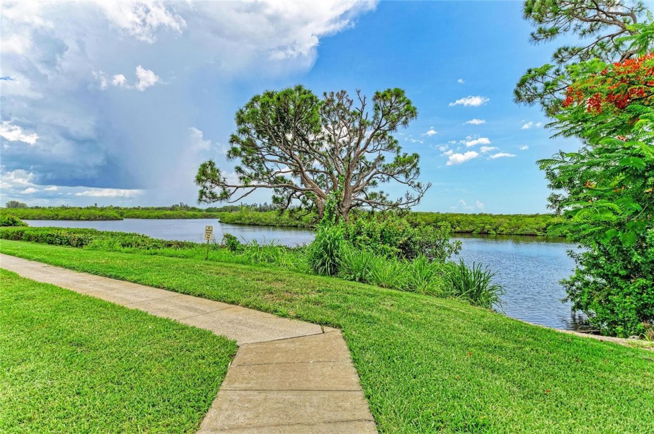 1007 50th Street E, Bradenton, FL 34208 Photo