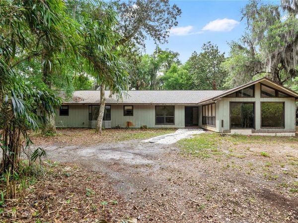 599 LAKE GENEVA ROAD , GENEVA, FL 32732