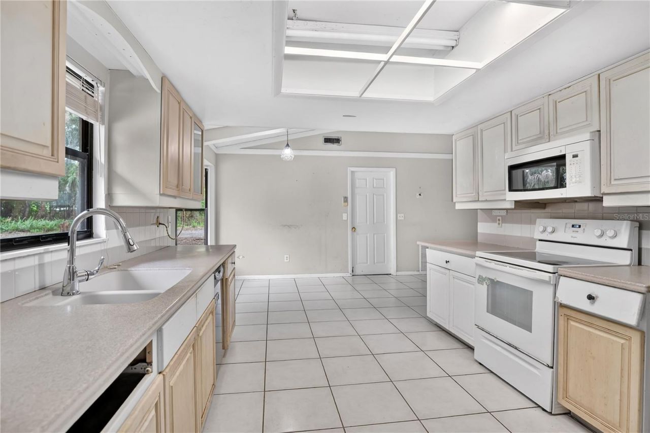 599 Lake Geneva Road , Geneva, FL 32732 Photo