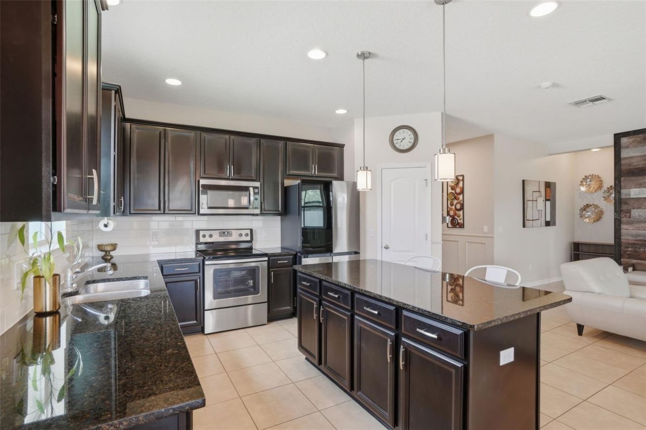 3933 Wind Dancer Circle , Saint Cloud, FL 34772 Photo