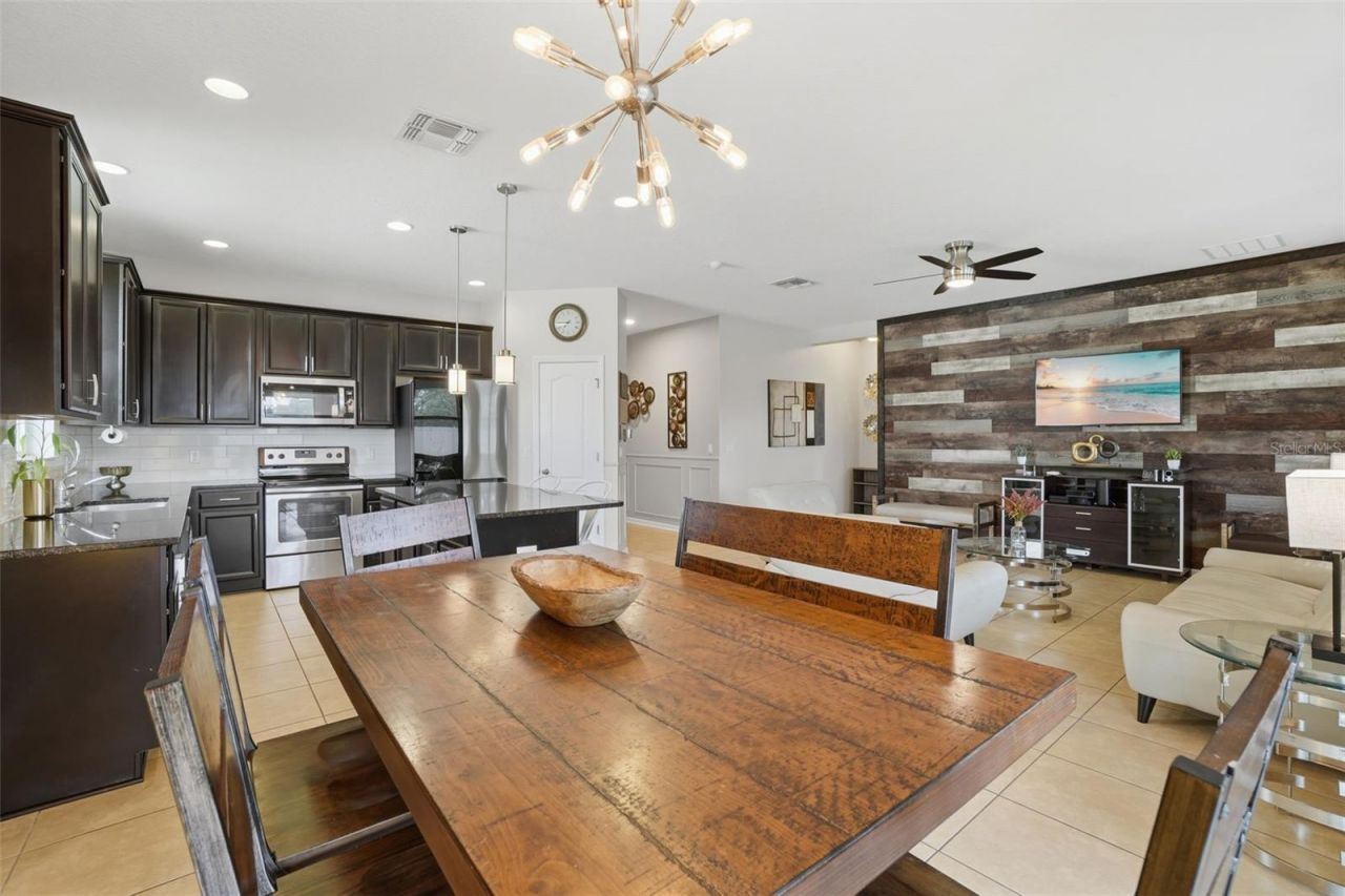 3933 Wind Dancer Circle , Saint Cloud, FL 34772 Photo