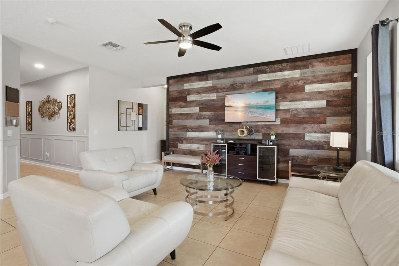 3933 Wind Dancer Circle , Saint Cloud, FL 34772 Photo