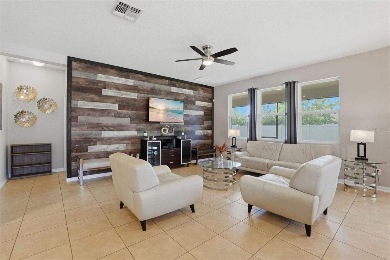 3933 Wind Dancer Circle , Saint Cloud, FL 34772 Photo