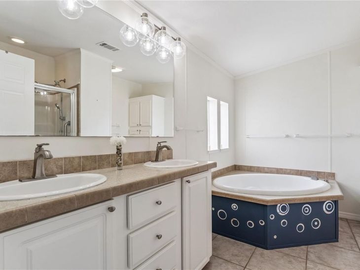 2463 Independence Lane, Saint Cloud, FL 34772