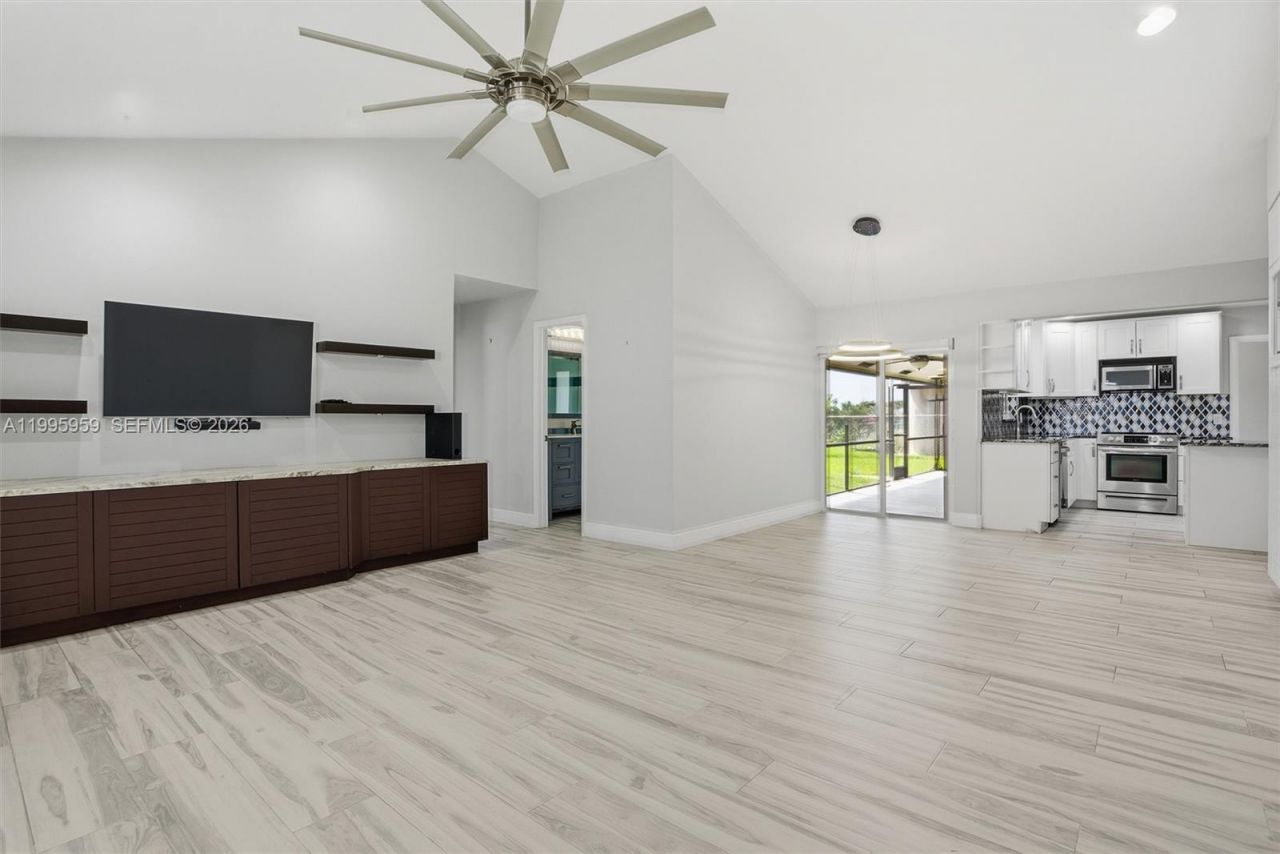 8230 SW 55th Ct , Davie, FL 33328 Photo