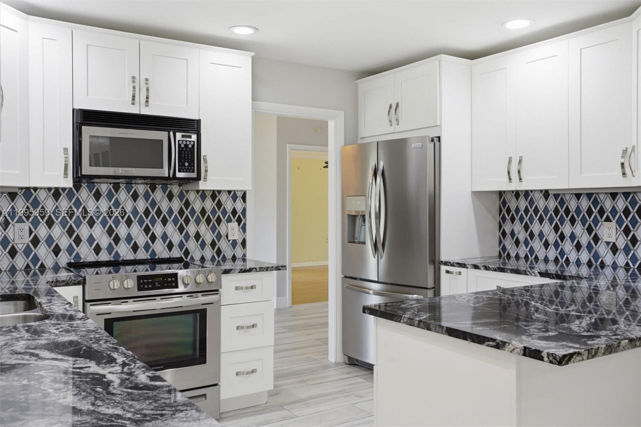 8230 SW 55th Ct , Davie, FL 33328 Photo