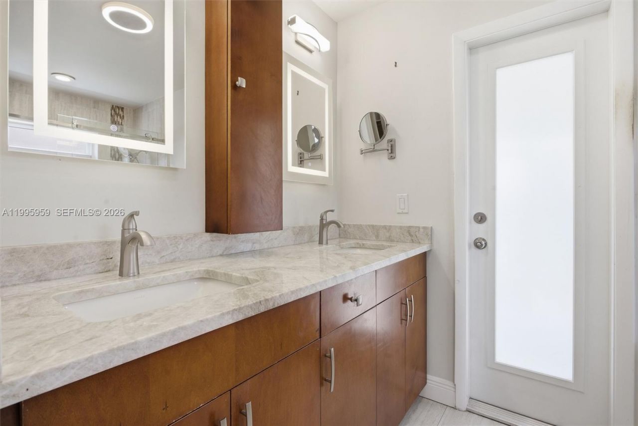 8230 SW 55th Ct , Davie, FL 33328 Photo