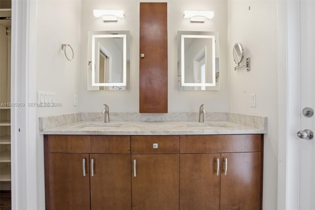 8230 SW 55th Ct , Davie, FL 33328 Photo