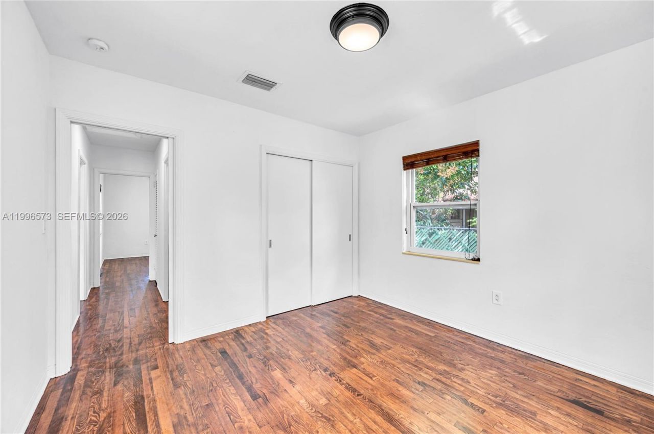 1280 NE 115th St, Miami, FL 33161 Photo