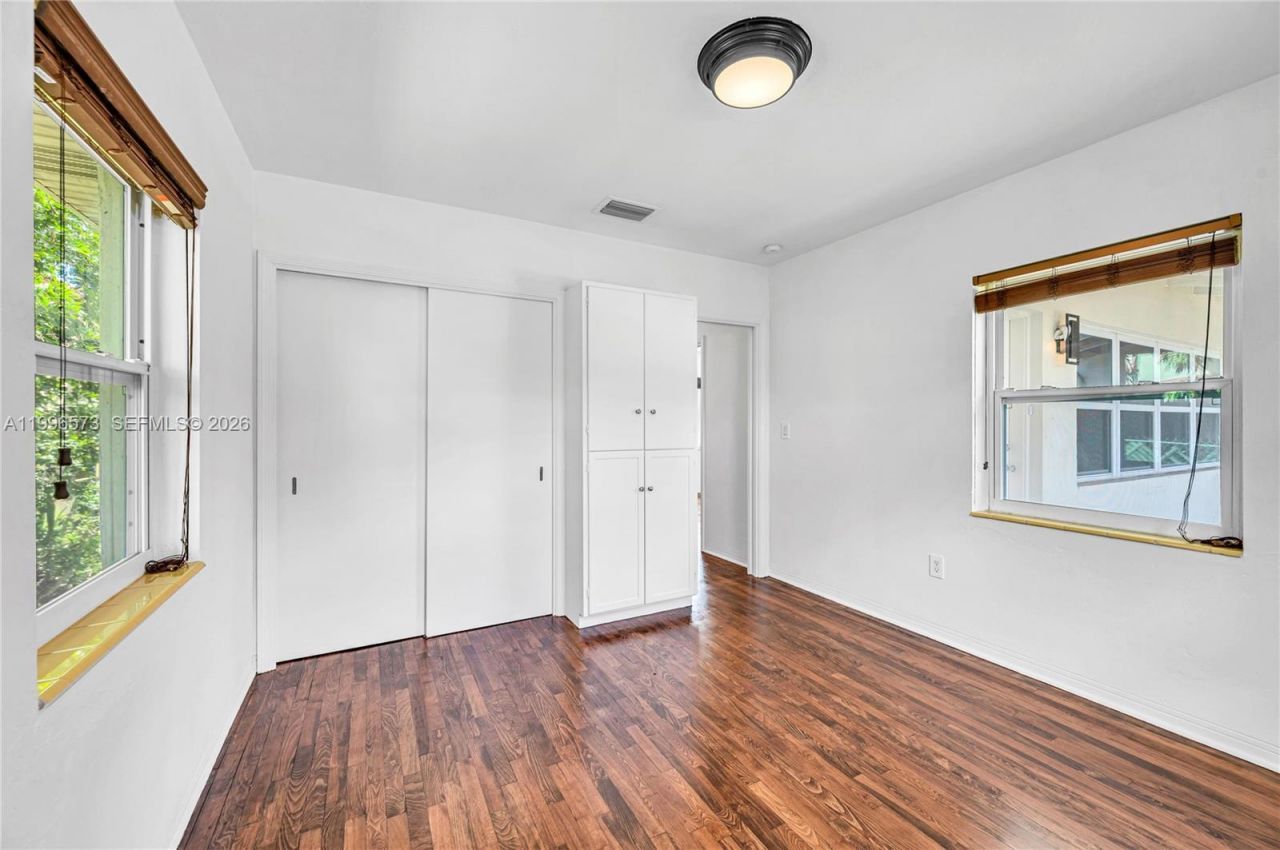 1280 NE 115th St, Miami, FL 33161 Photo