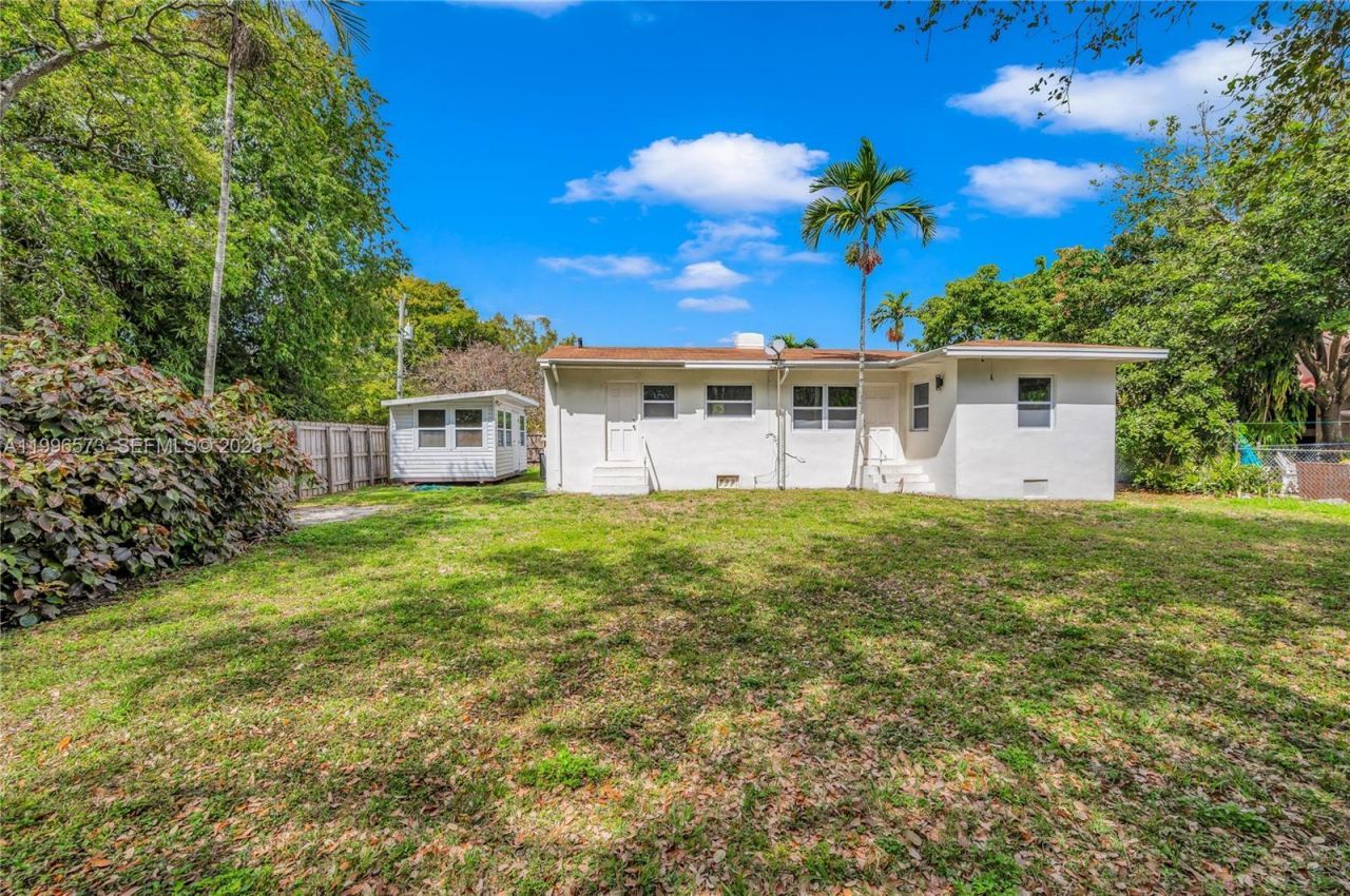 1280 NE 115th St, Miami, FL 33161 Photo