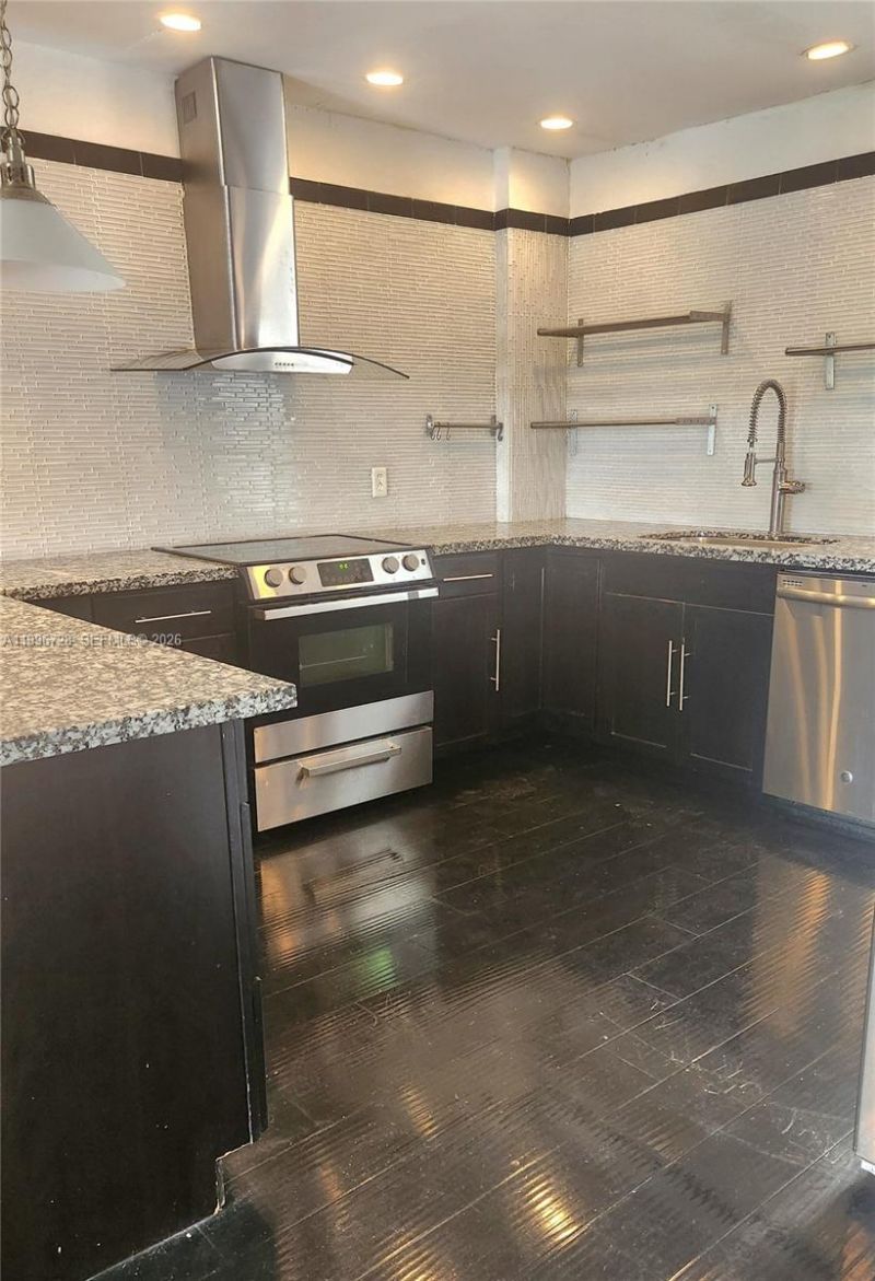 3811 NW 84th Ave , Unit 2B, Sunrise, FL 33351 Photo