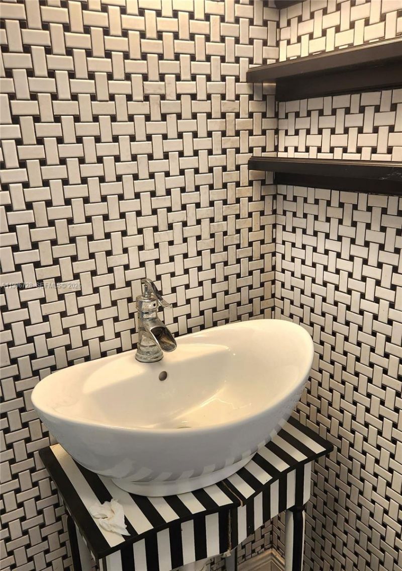 3811 NW 84th Ave , Unit 2B, Sunrise, FL 33351 Photo