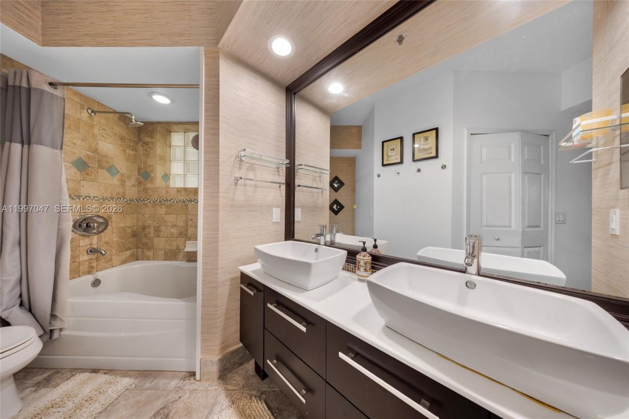 3245 NE 184 St, Unit 13101, Aventura, FL 33160 Photo