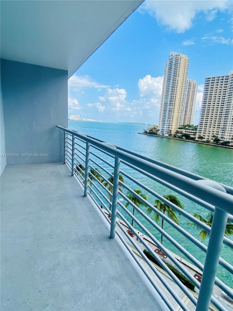 325 S Biscayne Blvd, Unit 717, Miami, FL 33131 Photo