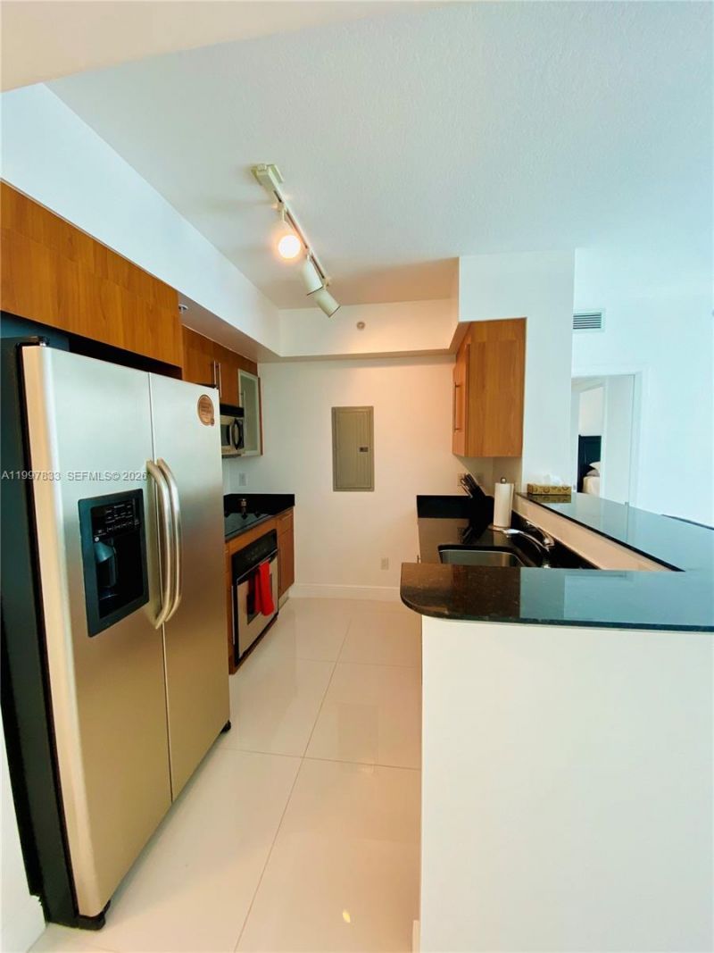 325 S Biscayne Blvd, Unit 717, Miami, FL 33131 Photo