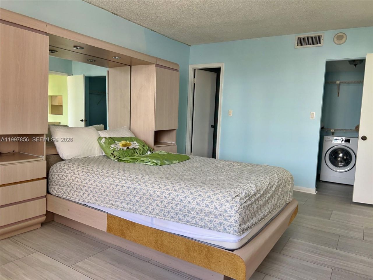 1801 S Ocean Dr, Unit 934, Hallandale Beach, FL 33009 Photo