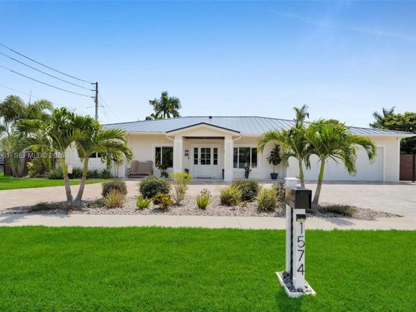 1574 Ricardo, Fort Myers, FL 33901