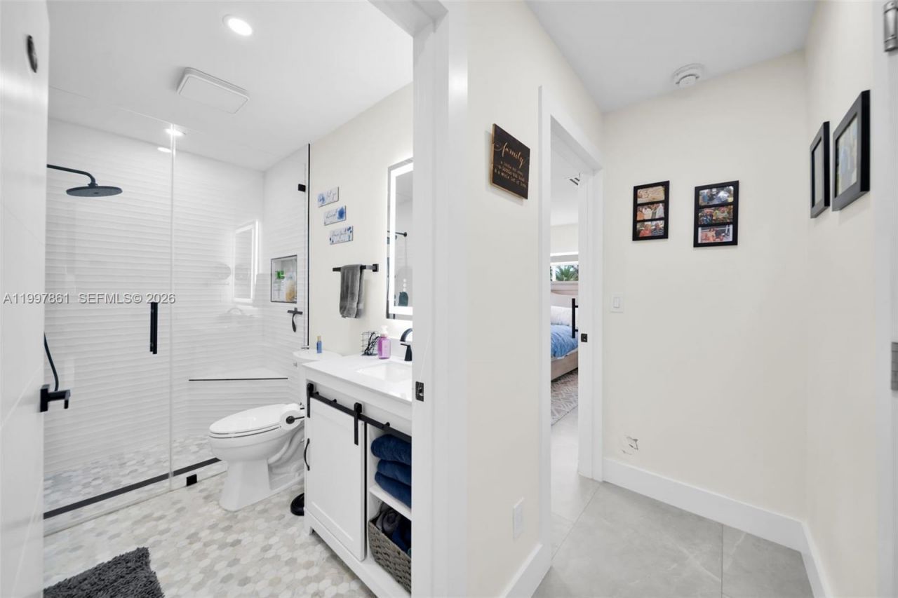 1574 Ricardo, Fort Myers, FL 33901 Photo