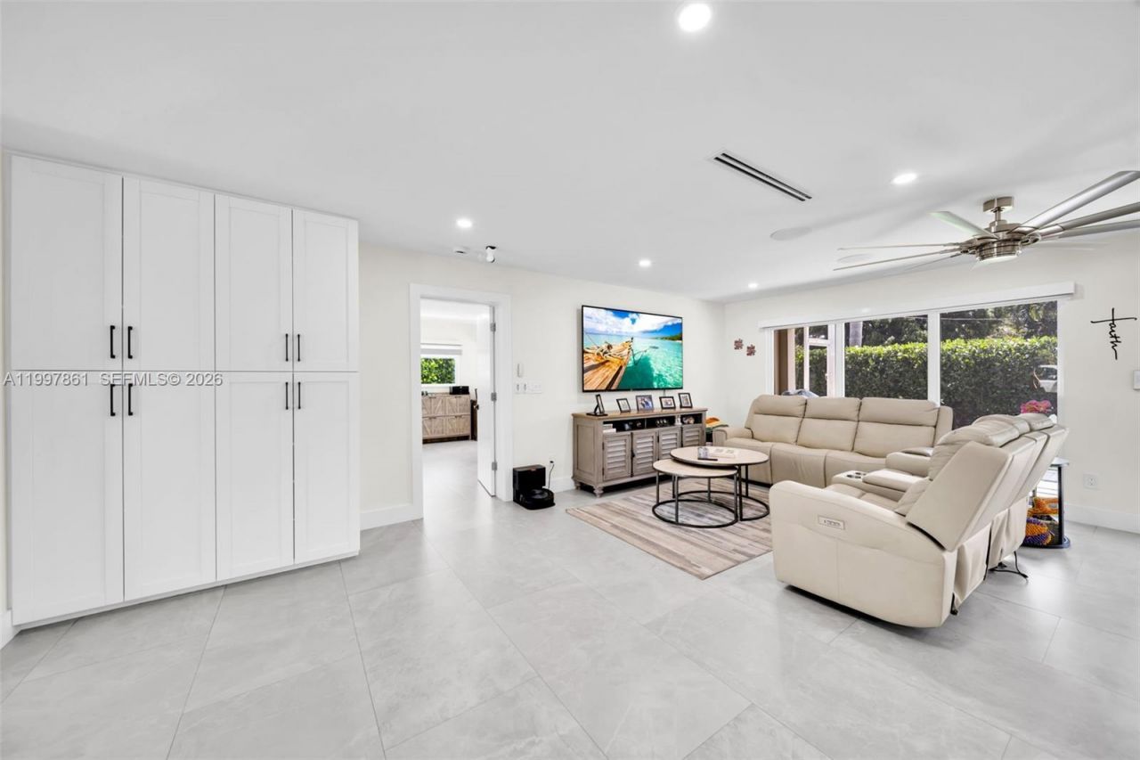 1574 Ricardo, Fort Myers, FL 33901 Photo