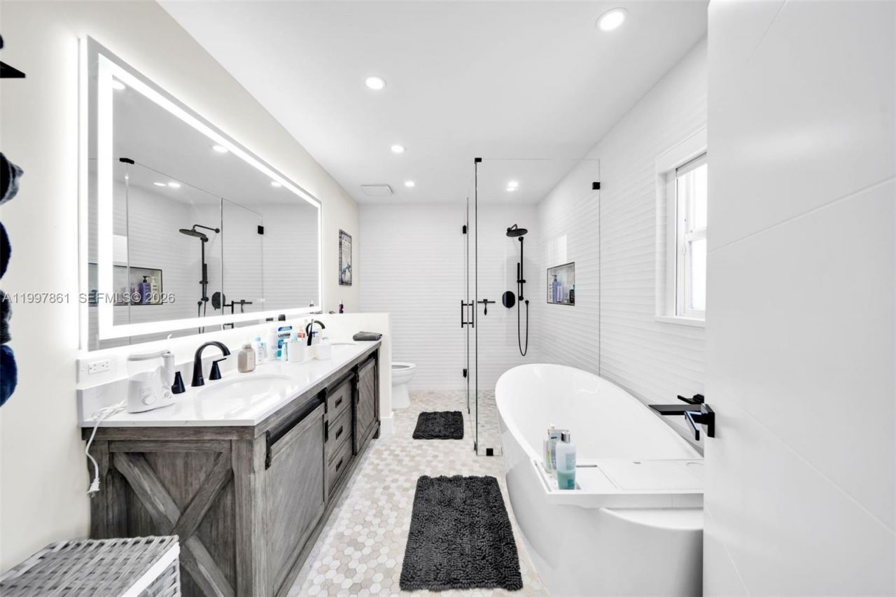 1574 Ricardo, Fort Myers, FL 33901 Photo