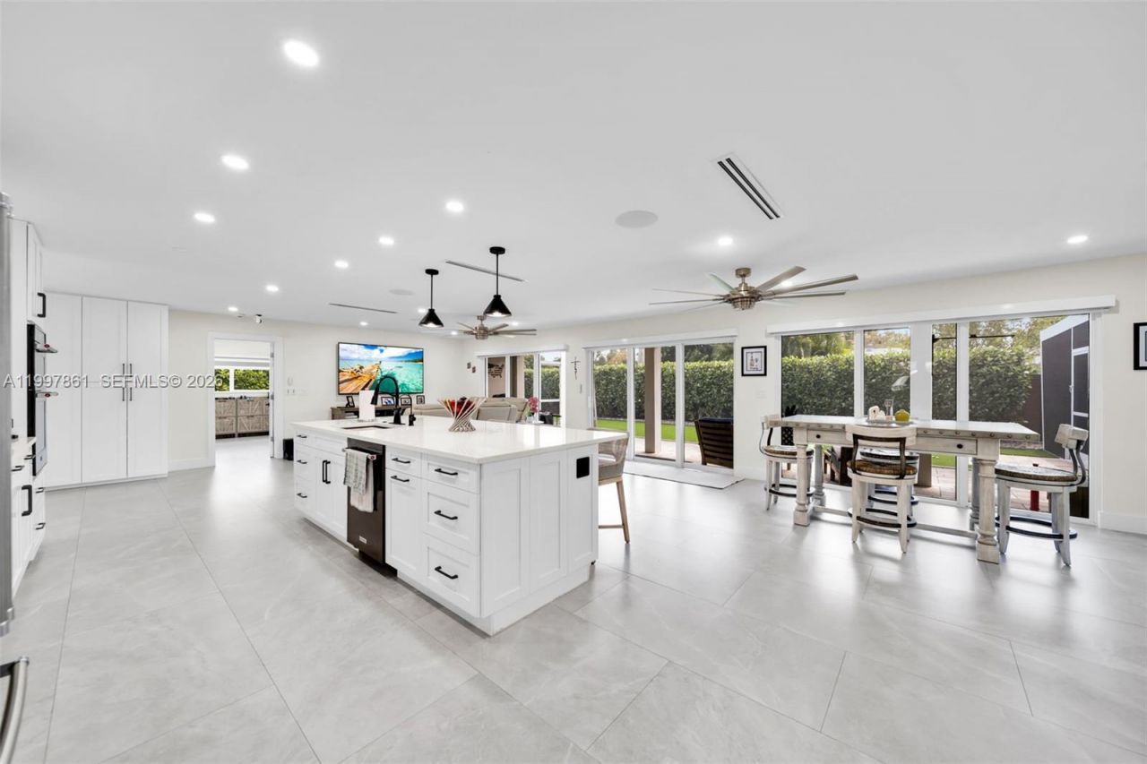 1574 Ricardo, Fort Myers, FL 33901 Photo