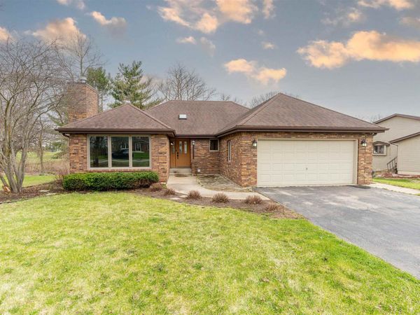 151 N Fox Run Lane, BYRON, IL 61010