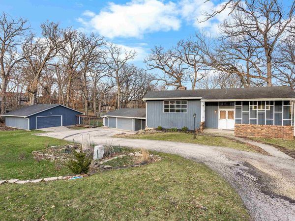 5403 McFarland Road, LOVES PARK, IL 61111