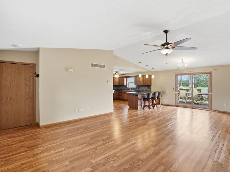 4248 Powell Road, Huber Heights, OH 45424 Photo 16