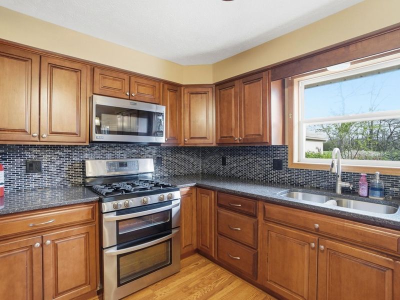 4248 Powell Road, Huber Heights, OH 45424 Photo 21