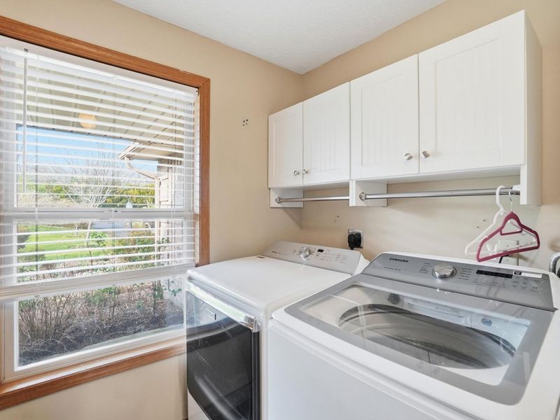 4248 Powell Road, Huber Heights, OH 45424 Photo 27