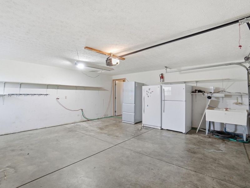 4248 Powell Road, Huber Heights, OH 45424 Photo 63