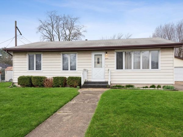 2297 Woodward Street , Portage, IN 46368